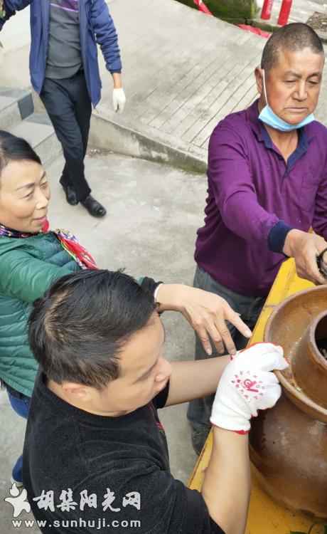 胡集雨化之家搬迁至民生广场