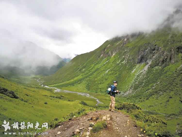 受邀去四川拍摄越野跑 捡拾掉落山崖的无人机  90后摄影师在四姑娘山滑坠遇难 ...