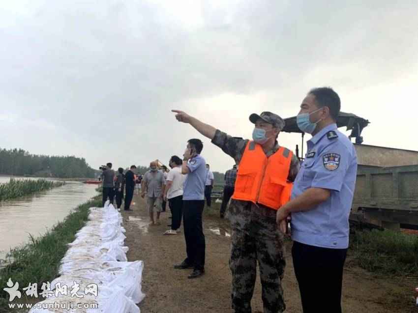 【战洪】风雨中的担当和坚守