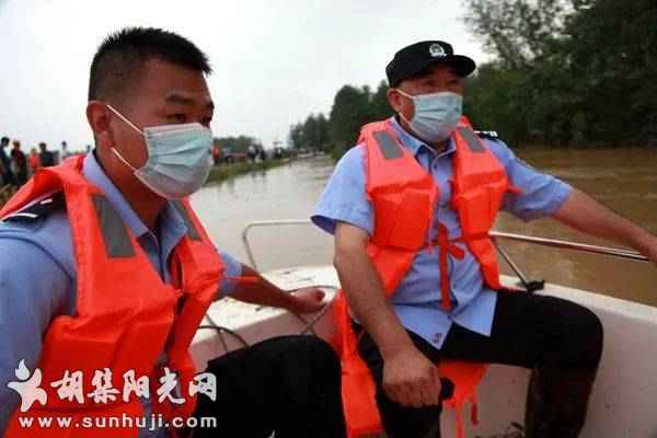 【战洪】风雨中的担当和坚守